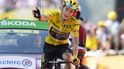 Jumbo-Visma unveils Tour de France squad focused on helping Vingegaard retain his title